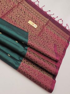 Magenta & Bottle Green Contrast with Zari Weaving